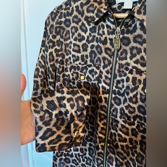 Michael Kors | Women’s | Leopard Animal Print | Top | Blouse | Zip Front | Small - Picture 5 of 7